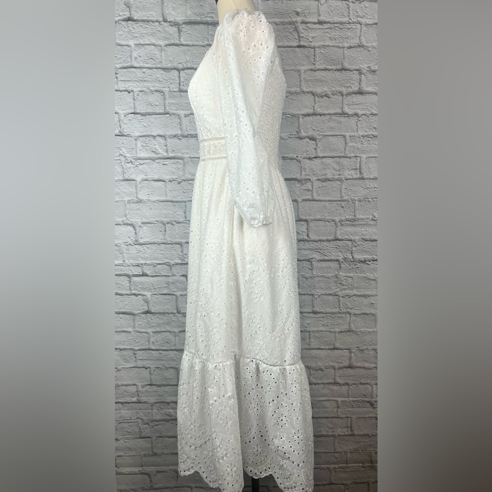 Simplee Elegant White Eyelet Summer Dress Size Medium - Picture 4 of 7